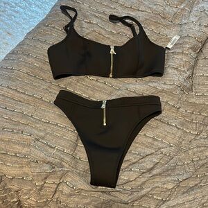 Gigi c bikini black nwot large too small bottom
